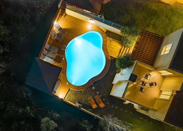 Renia\'S Villas
