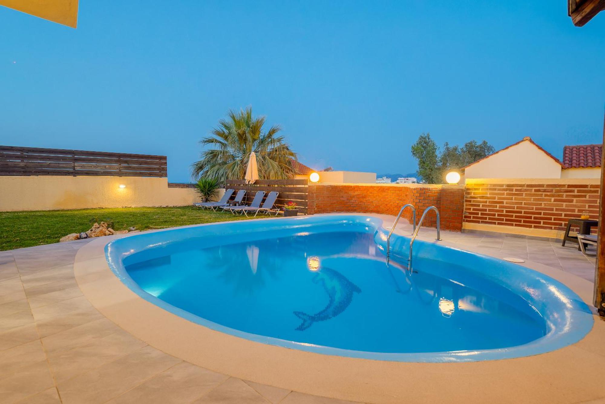 Renia's Hersonissos (Crete)