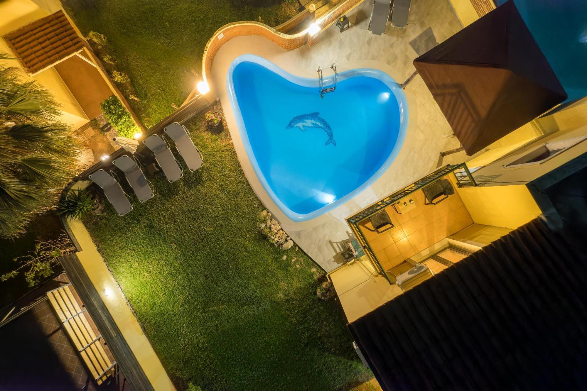 Renia's Villa *